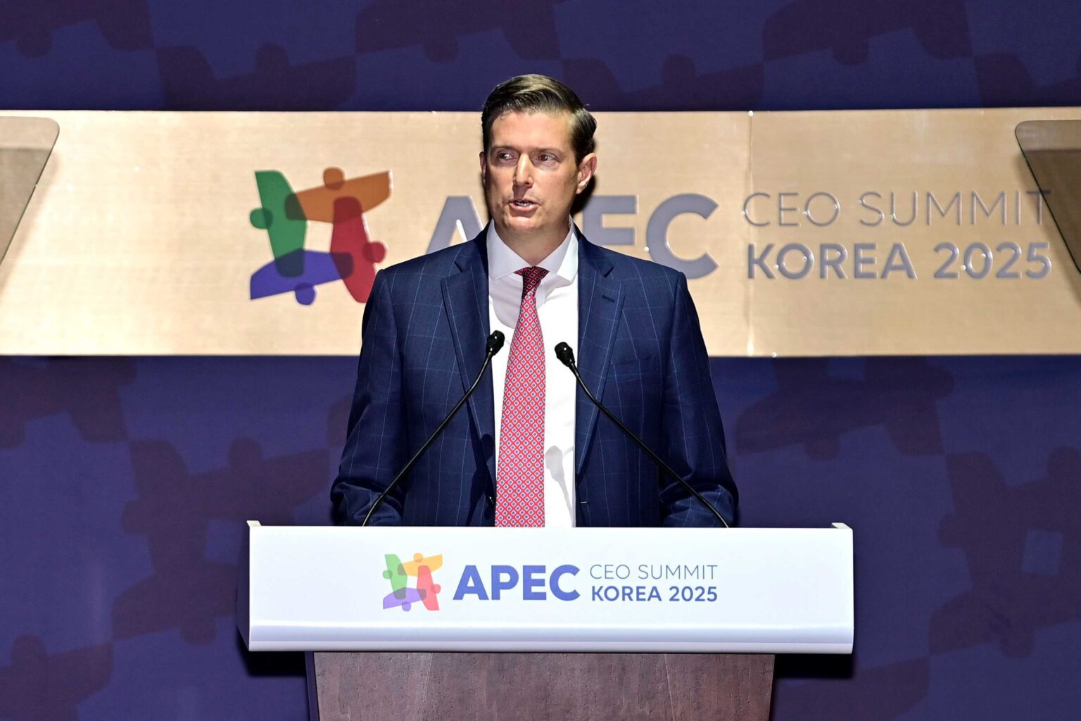 U.S. technology company Coupang presents its vision to accelerate AI-driven commerce at the APEC CEO Summit
