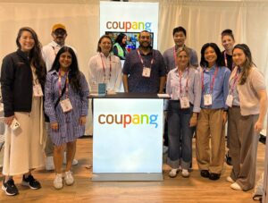 e Coupang Global Services team met with U.S. vendors and manufacturers at Expo West in Anaheim, Calif., sharing insights and guidance to help American brands expand internationally.